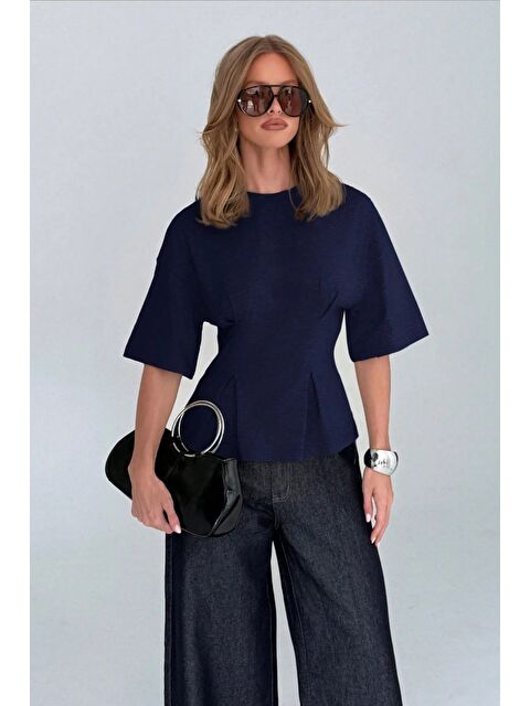 Tarz Cool Kadın Oversize Basic Tişört Pile Detaylı Rahat Kesim Günlük Kombin
