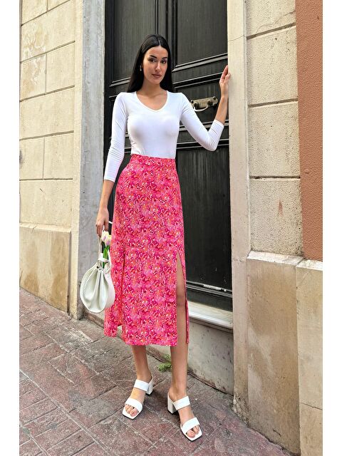 Now Moda Doğal Viskon Çift Yırtmaç Desenli Fuşya Etek - S000178450-18686