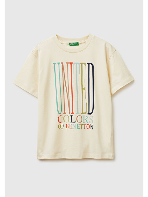 United Colors Of Benetton Erkek Çocuk Krem Önü Logo Baskılı Bisiklet Yaka T-Shirt