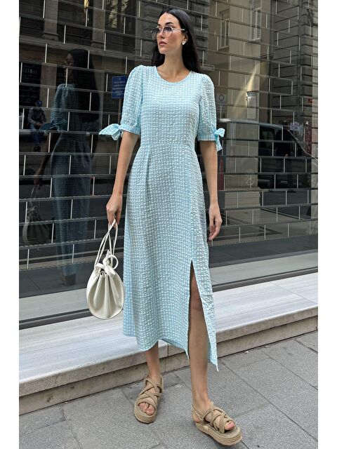 Now Moda Doğal Viskon Gofre Ekoseli Yırtmaçlı Uzun Mavi Elbise - S000178435-17234