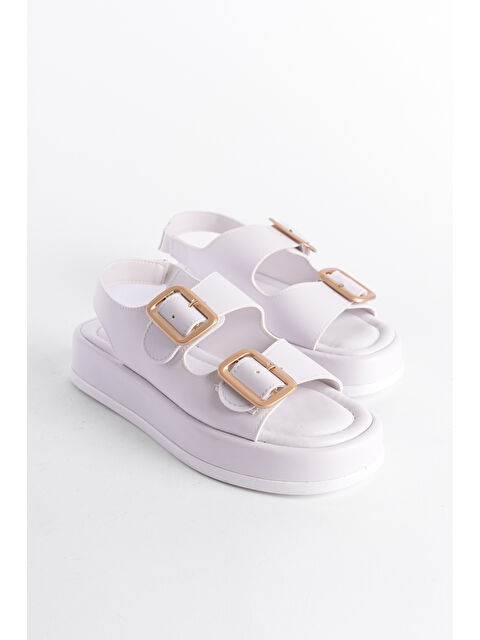 Capone Outfitters Dolgu Topuklu Çift Bantlı Tokalı Kadın Sandalet - S000330118-20063