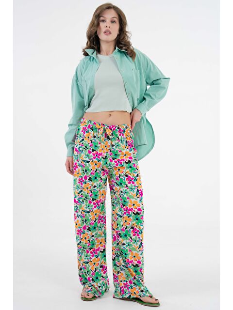 Saade Çok Renkli Kadın Desenli Beli Lastikli Bağlamalı Bol Paça Dokuma Pantolon - Viskon