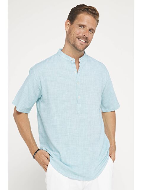 TUDORS Relax Fit Kısa Kollu Rahat Kesim Armürlü Hakim Yaka Yarım Patlı Yazlık Turkuaz Erkek Gömlek