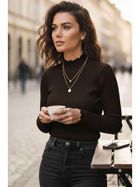 Tarz Cool Kadın Kahverengi Yarım Balıkçı Detaylı Triko Kazak - S000492601-19413