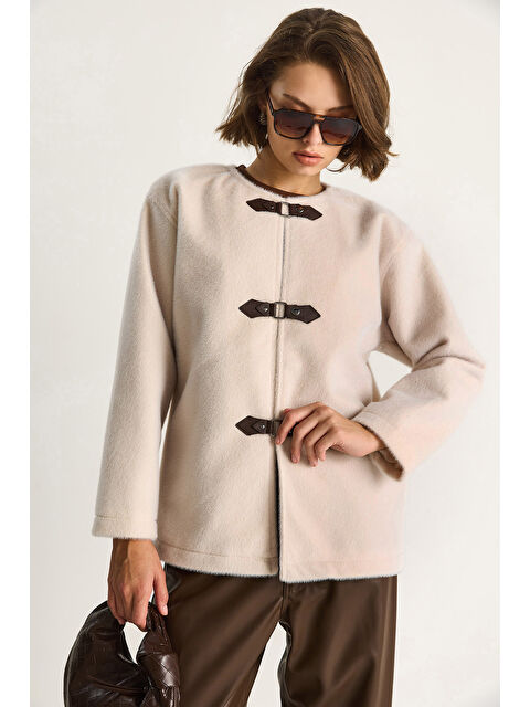 SHADE Kadın Deri Toka Detaylı Astarlı Yün Dokulu Kısa Kaban - S000442419-25636