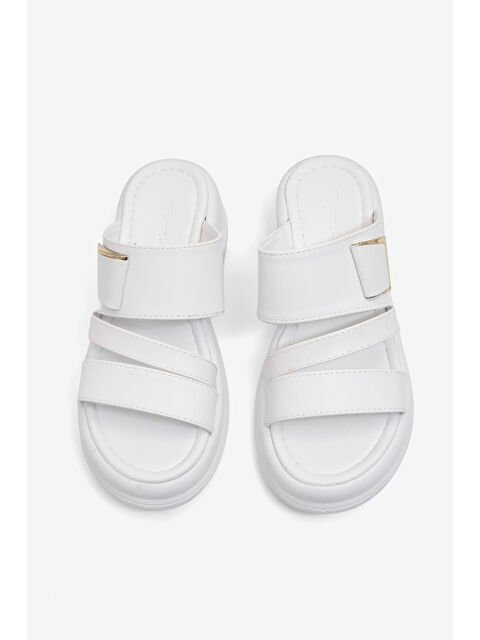 TONNY BLACK Kadın Beyaz Rahat Kalıp Tokalı Çift Bantlı Terlik