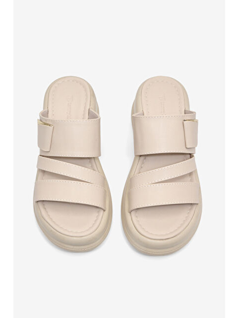 TONNY BLACK Kadın Bej Rahat Kalıp Tokalı Çift Bantlı Terlik