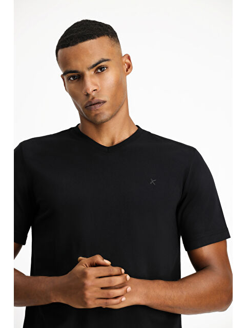 Kiğılı V Yaka Slim Fit Dar Kesim Süprem Pamuklu Büyük Beden Tişört - S000405217-19351