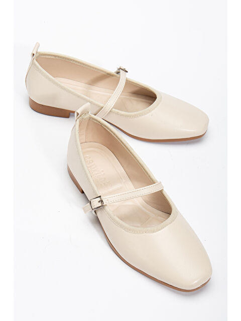 TONNY BLACK Kadın Bej Oval Burunlu Toka Bağlamalı Babet - S000493891-19928