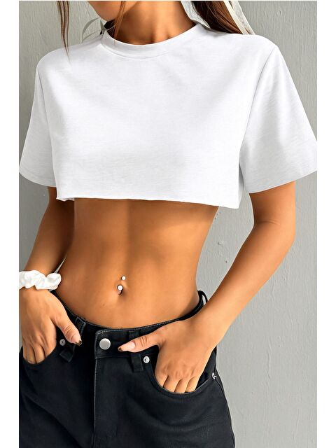Tarz Cool Kadın Beyaz Bisiklet Yaka Oversize Crop T-Shirt - S000420973-20063