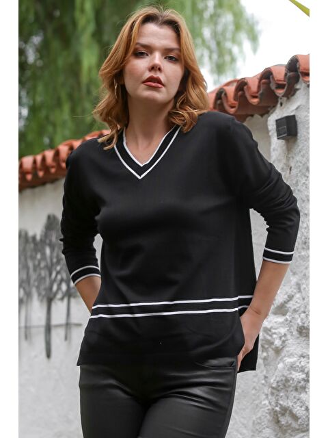 Chiccy Siyah V Yaka Uzun Kol Yırtmaçlı Şeritli Triko Kazak 65 60 - S000468966-19351