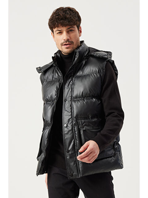 AC&Co / Altınyıldız Classics Erkek Siyah Standart Fit Normal Kesim Kapüşonlu Şişme Yelek - S000394364-19351