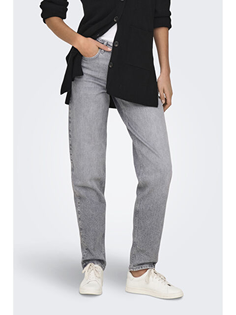 Only Onljuıcy Regular Fit Yüksek Bel Boru Paça Kadın Jeans 15342042 - S000307859-17308