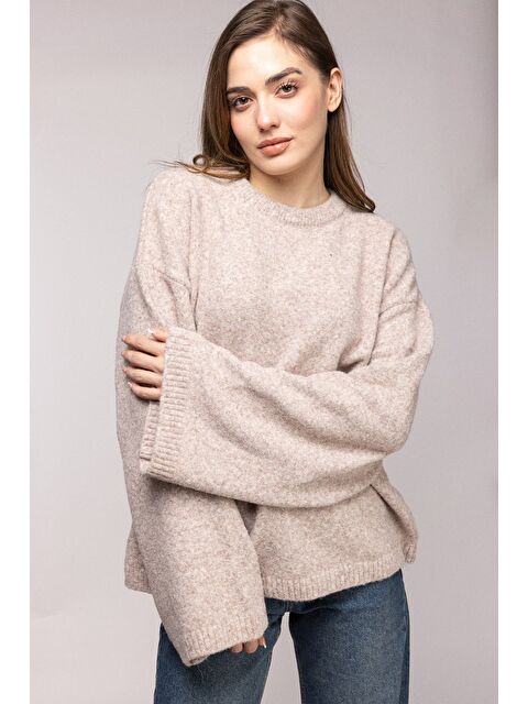 Saade Bej Bisiklet Yaka Oversize Dokulu Triko Kazak - Geniş Kol Detay - S000506765-19928