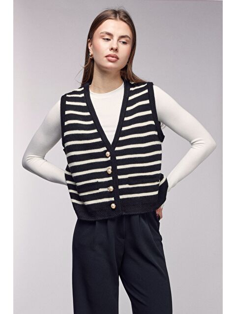 Saade Siyah Çizgili İnci Düğmeli V Yaka Triko Yelek - S000506767-19351