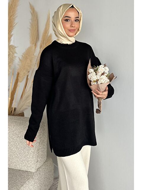 Julude Gülseli Bisiklet Yaka Yırtmaçlı Tesettür Triko Tunik - S000517554-19351