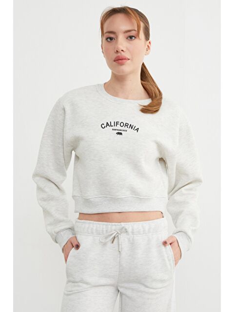 Fullamoda 3 İplik California Yazı Baskılı Crop Sweatshirt - S000440859-20600