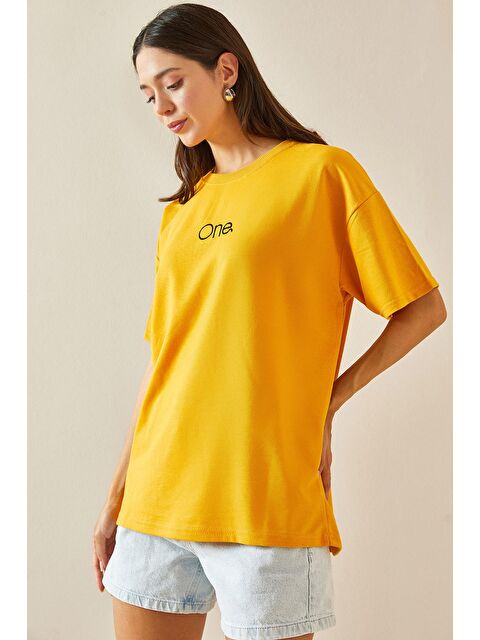 Xhan Sarı Bisiklet Yaka Yazılı Oversize Tshirt 5YXK1-48703-10 - S000219946-20072