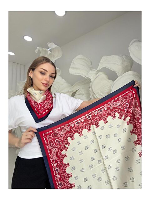 Luminos Butik Laci-Bordo Şal Desenli 70x70 Fular FLR3016