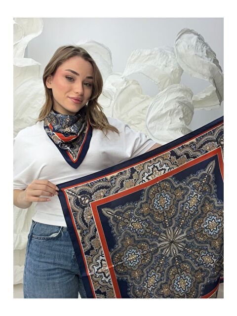Luminos Butik Lacivert Şal Desenli Fular 70x70 FLR3010