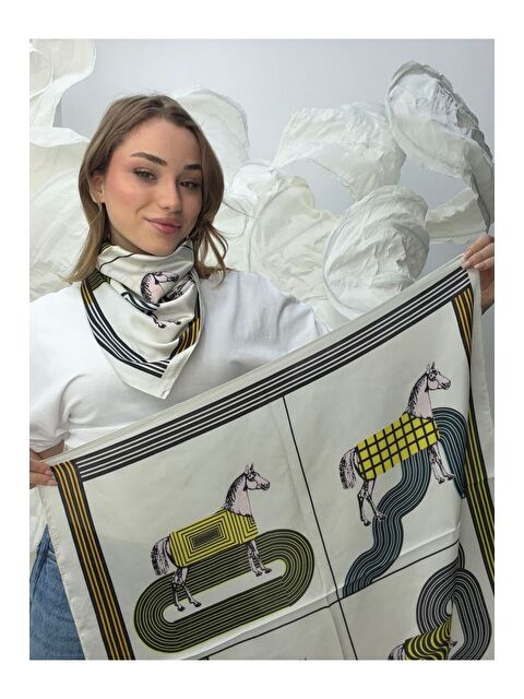 Luminos Butik Ekru At Desenli 70x70 Fular FLR3024