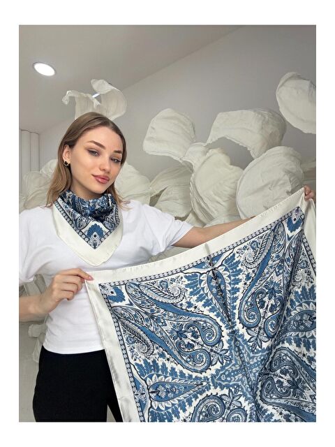 Luminos Butik Ekru Şal Desenli 70x70 Fular FLR3019