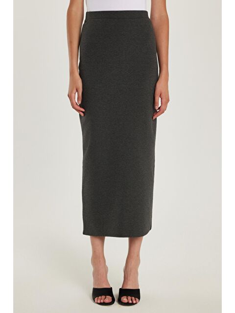TUDORS Kadın Slim Fit Dar Kesim Beli Lastikli Viskon Kumaş Midi Boy Gri Etek - S000521709-20600