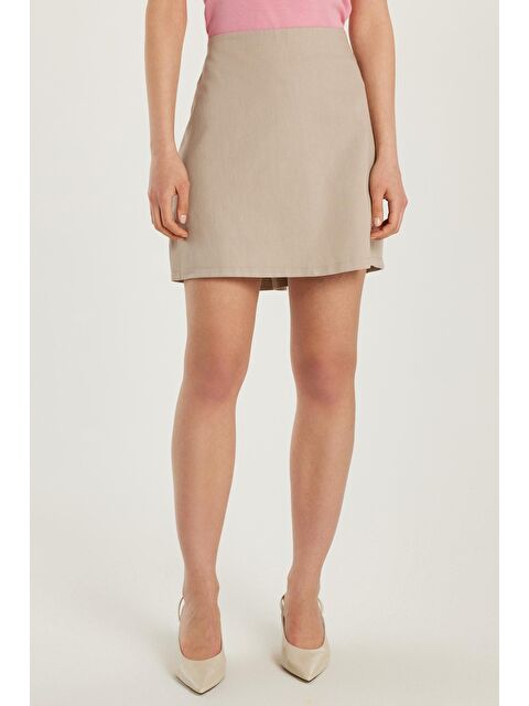 TUDORS Kadın Slim Fit Dar Kesim %100 Pamuk Mini Bej Etek - S000521713-19928