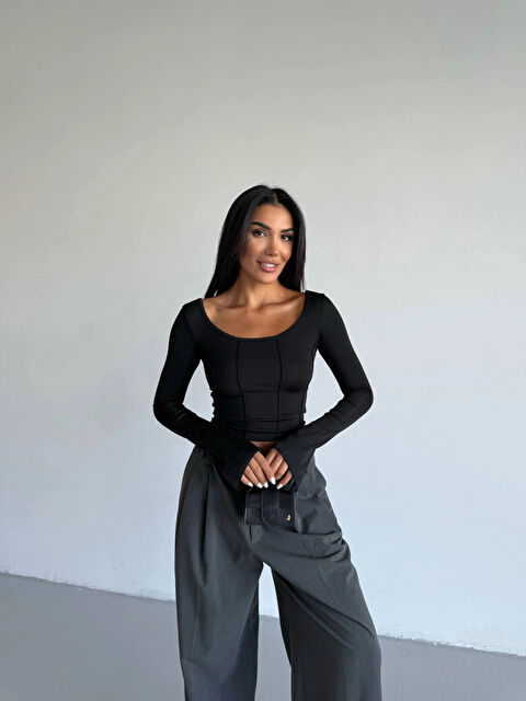 Hazelin Kadın Siyah Uzun Kollu Arkası Bağlamalı Fit Kesim Crop Bluz HZL25W-FRY122771 - S000440201-19351