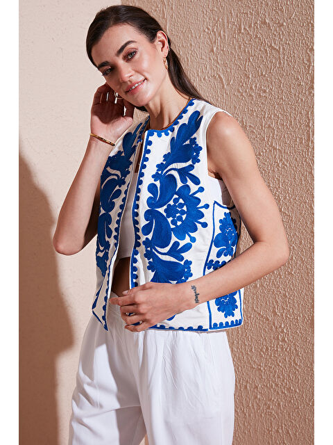 Lela Pamuklu Regular Fit Çiçekli Nakış İşlemeli Yelek 676238 - S000346505-20063