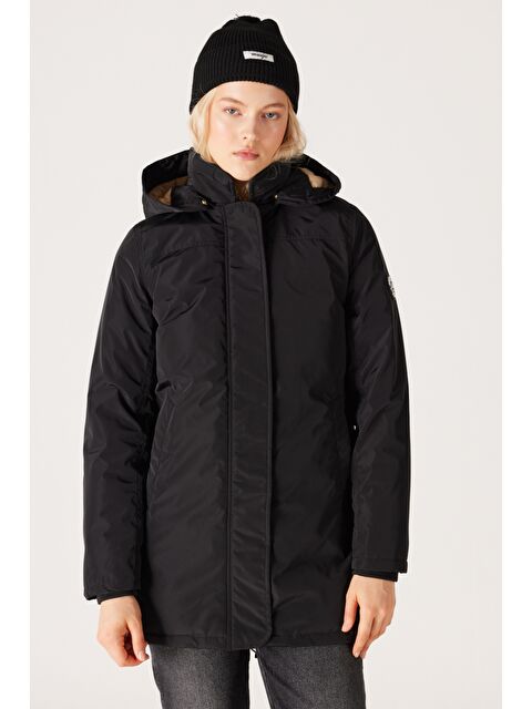 Wrangler Loose Fit Rahat Kesim Kapüşonlu Siyah Parka Ceket - S000470756-19351
