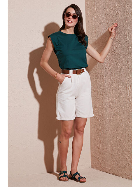Lela Pamuklu Relaxed Fit Yüksel Bel Kemerli Gabardin Short 668Yp4710