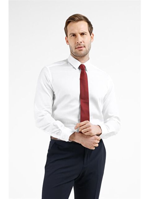 İMZA Beyaz Uzun Kol Sert Yaka Kendinden Desenli %100 Pamuk Slim Fit Gömlek 1004255201 - S000505505-20063