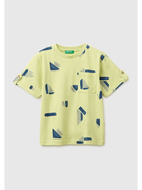 United Colors Of Benetton Erkek Çocuk Sarı Logo İşlemeli Düğmeli Cep Detaylı Tamamı Desenli T-Shirt