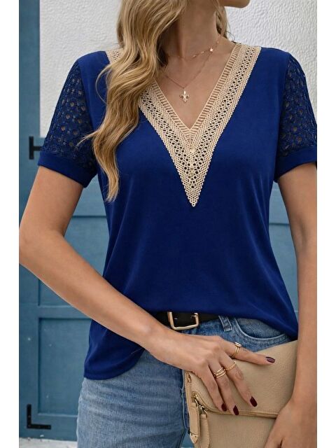 Jane's Kadın Kısa Kollu V Yakalı Dantel Detaylı Viskon Bluz