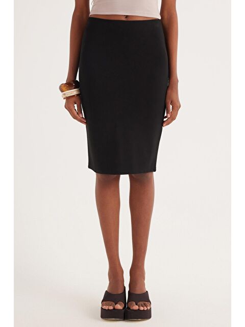TUDORS Kadın Slim Fit Dar Kesim Siyah Etek - S000521730-19351