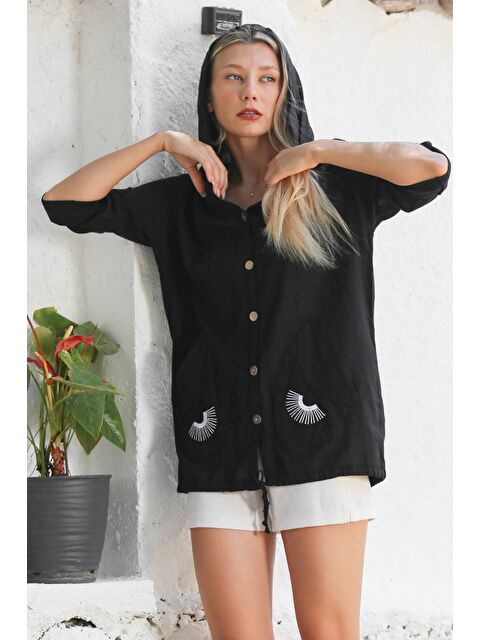 Chiccy Siyah Düğmeli Uzun Kollu Cepli Göz Nakışlı Pamuklu Dokuma Casual Kapüşonlu Ceket - S000344148-19351