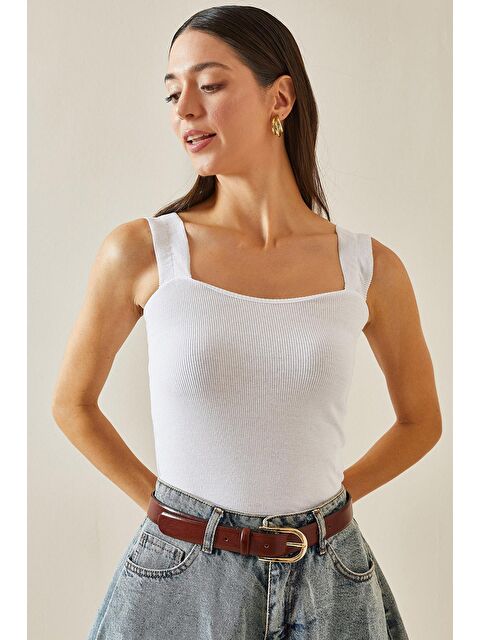 Xhan Beyaz Büzgü Detaylı Askılı Bluz 5YXK2-48735-01 - S000229744-20063