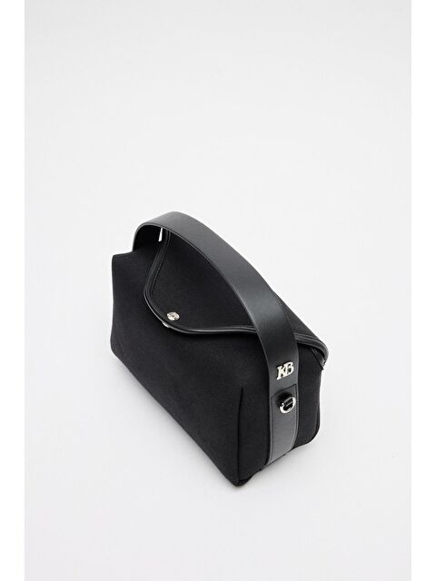 Kadriye Baştürk Kanvas Deri Detaylı Kapaklı Çanta Siyah