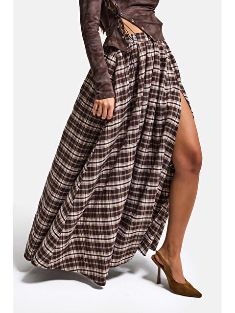 It's Basic Kadın Kahve Ekose s6-14 Maxi Boy Yırtmaç Detaylı Pamuk Pamuk Etek - S000523409-19413