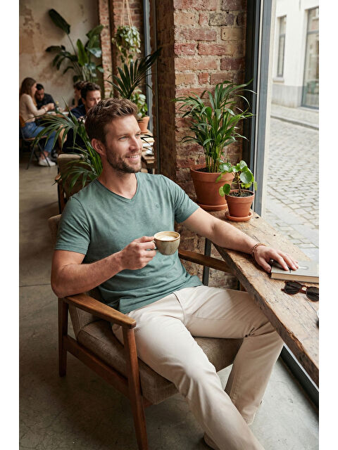 Buratti Pamuklu Slim Fit V Yaka T Shirt 5902719 - S000526571-18194