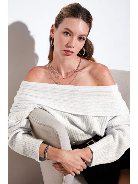 Lela Standart Fit Madonna Yaka Triko Kadın Kazak 4615216 - S000290949-17308