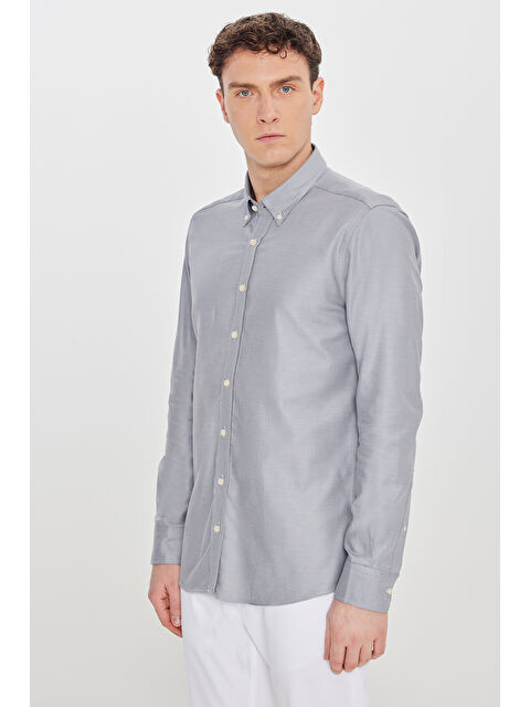 Altınyıldız Classics Erkek Gri %100 Pamuk Slim Fit Dar Kesim Düğmeli Yaka Diagonal Desenli Armürlü Gömlek
