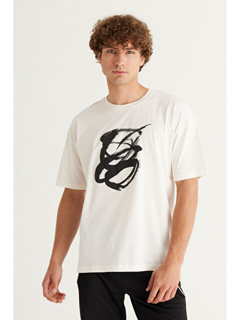 AC&Co / Altınyıldız Classics Erkek Ekru Oversize Bisiklet Yaka Kısa kollu %100 Pamuk Baskılı Tişört - S000512510-19965