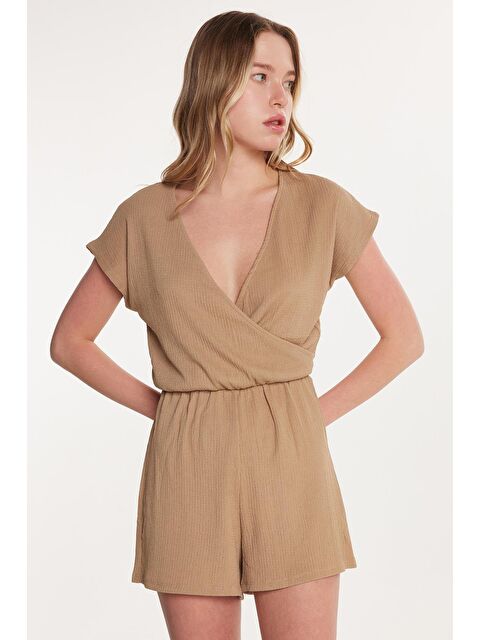 TUDORS Kadın Regular Fit Kısa Kollu V Yaka Kahverengi Tulum - S000523424-19413