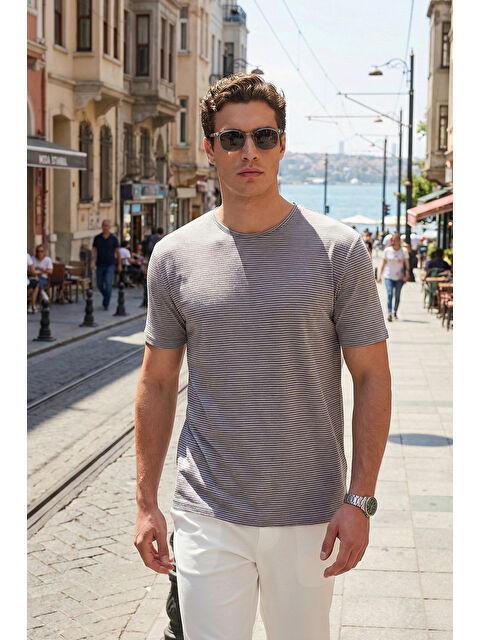 Buratti Pamuklu Regular Fit Çizgili Bisiklet Yaka T Shirt 5904030 - S000526572-17354