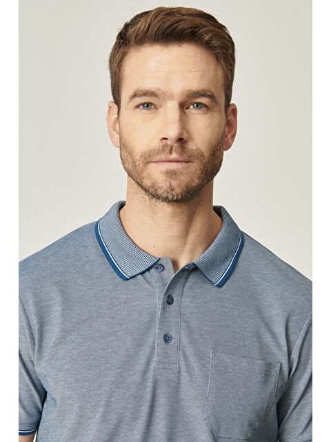 AC&Co / Altınyıldız Classics Erkek İndigo-Beyaz Pamuklu Comfort Fit Rahat Kesim Polo Yaka Cepli Tişört - S000394288-5438