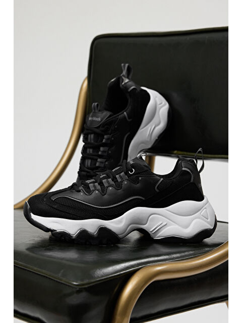 TONNY BLACK Kadın Siyah Rahat Kalıp Yüksek Taban Bağcıklı Spor Ayakkabı - S000053857-19351