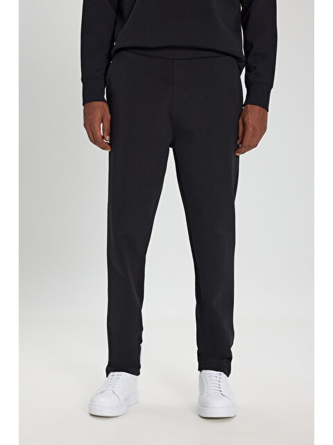 Altınyıldız Classics Erkek Siyah Pamuklu Esnek Standart Fit Normal Kesim Cepli Örme Pantolon - S000403197-19351