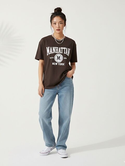Trendseninle Kadın Kahve Manhattan Baskılı Tişört - S000523438-19413